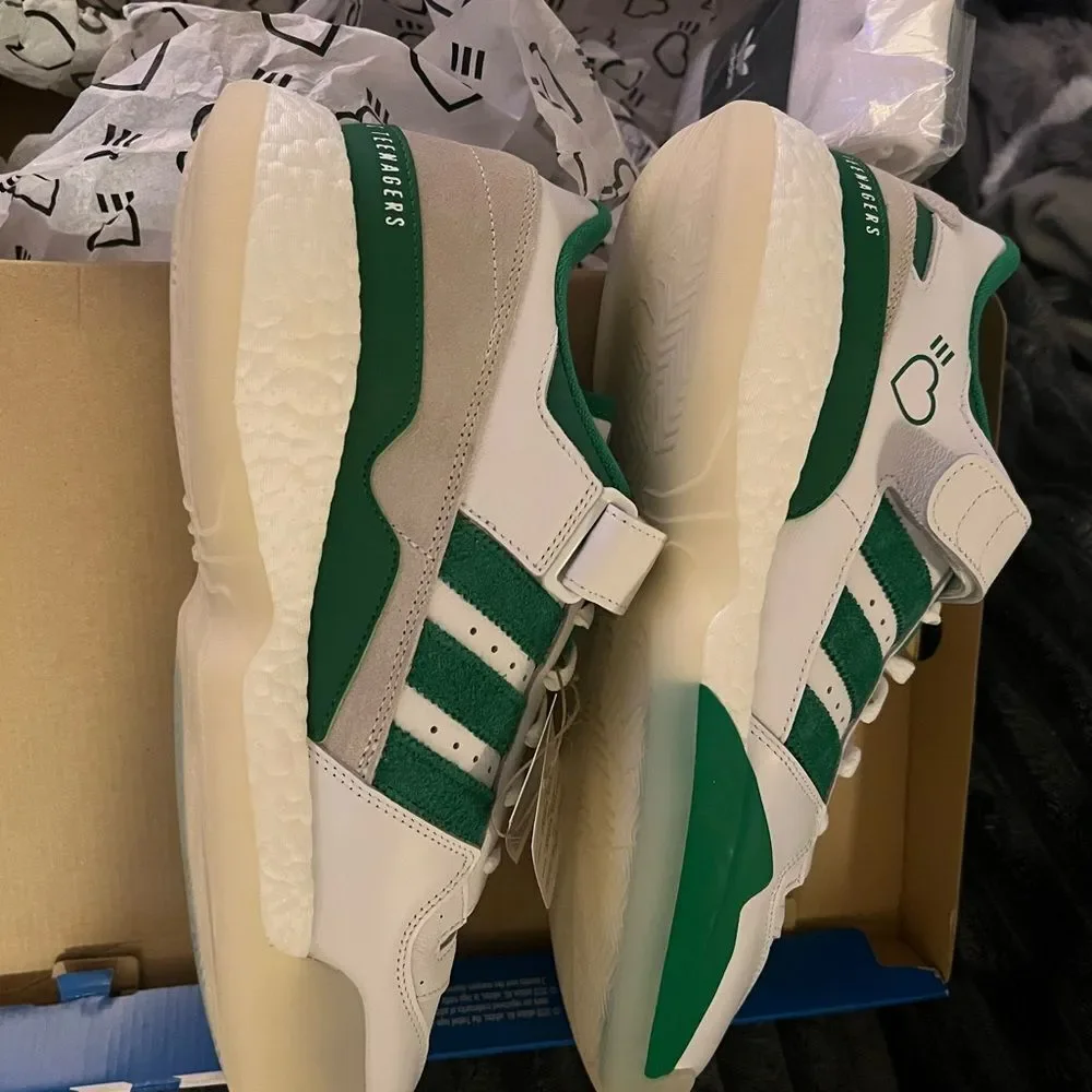 Adidas X Pharrell Forum Low Human Made Green & White Sneakers + Socks 2 Match